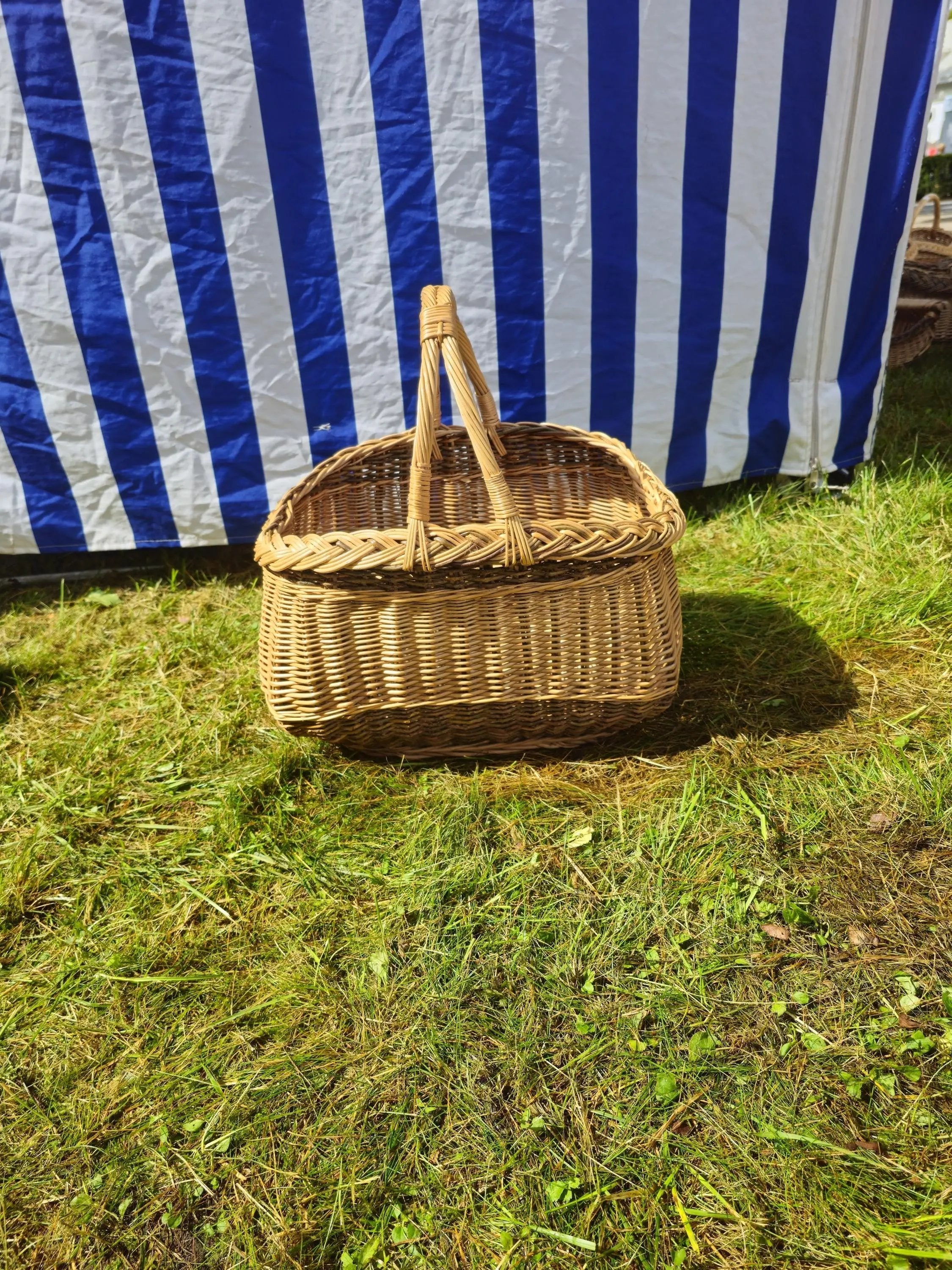 Wicker Mushroom Basket – Handwoven Willow Basket with Thick Braided Edge - NaturelyWoven