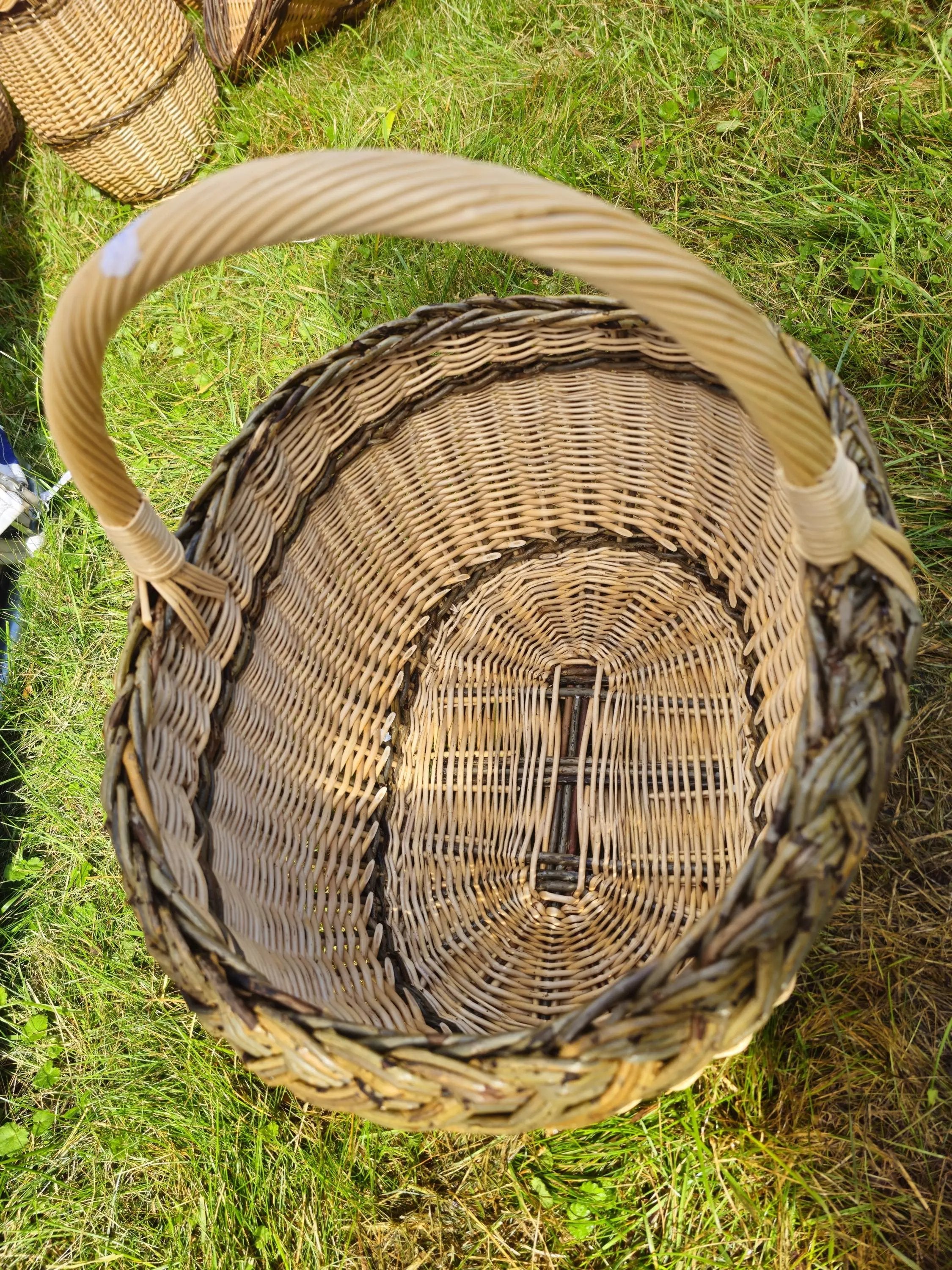 Wicker basket 026r - NaturelyWoven
