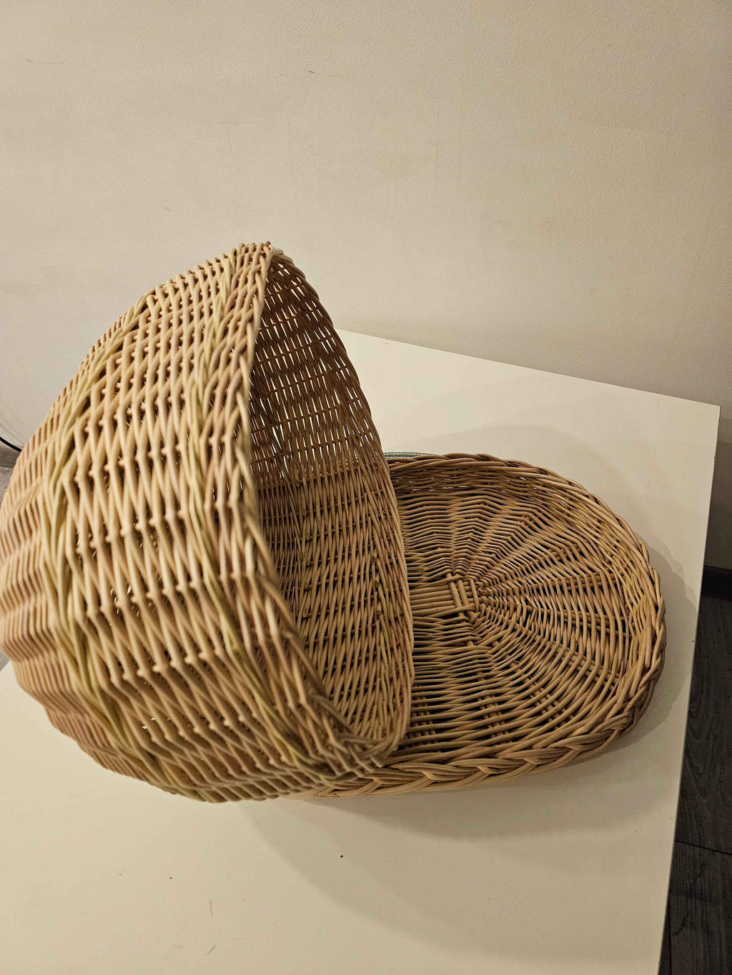 Wicker tray with lid 038b - NaturelyWoven wicker - handmade